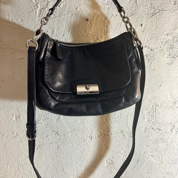 Coach Black Crossbody Bag with Adjustable Strap and Flap Closure - Picture 15 of 16